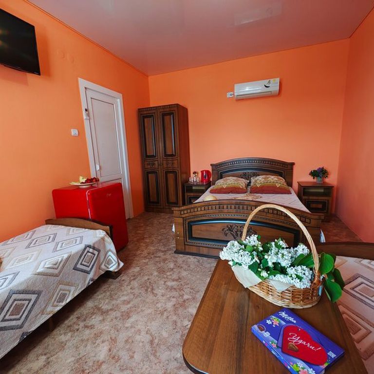 Маргарита-Холидей — Четырёхместный номер стандарт