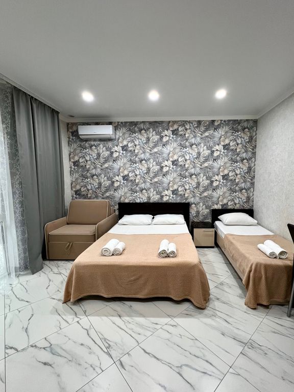 Letto — Четырёхместный номер улучшенный с видом на город