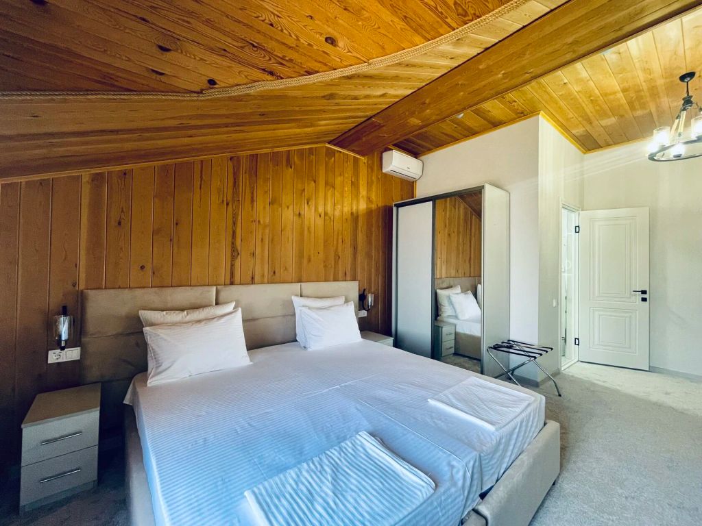 Флагман — Двухместный номер с 1 кроватью джуниор сьют