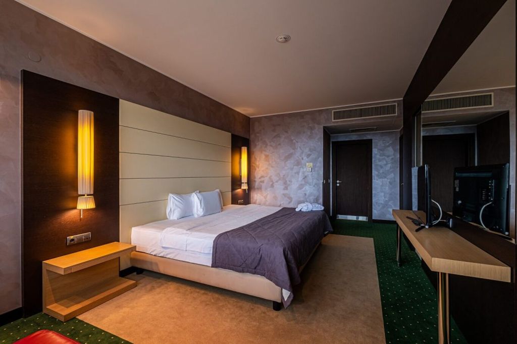 Мираж — Апартаменты трехкомнатные