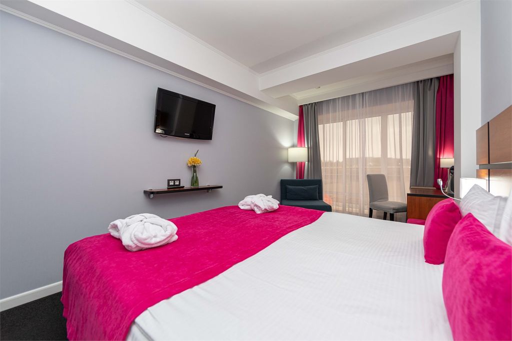 Citrus — Двухместный номер с 1 кроватью или двумя односпальными Стандарт семейный, вид на реку