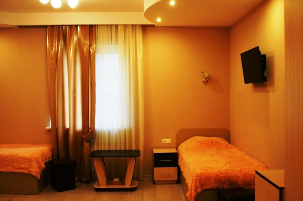 Райское Наслаждение — Трёхместный номер стандарт плюс