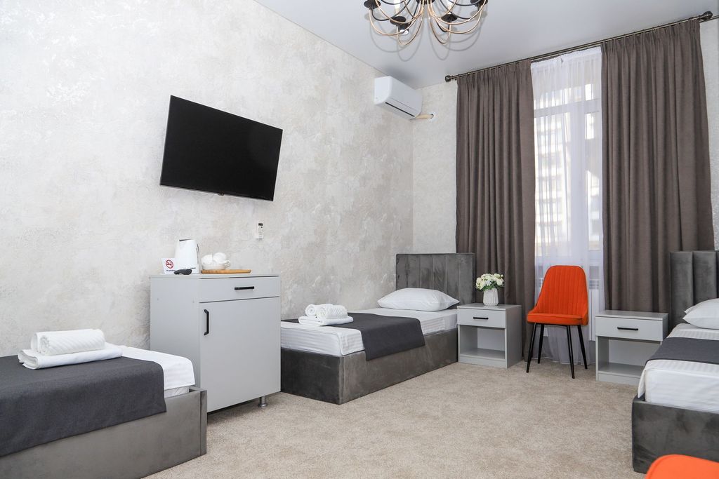 Фонтан — Трёхместный номер комфорт