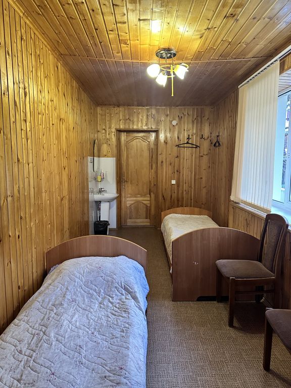 Алибек — Двухместный номер с 2 отдельными кроватями эконом