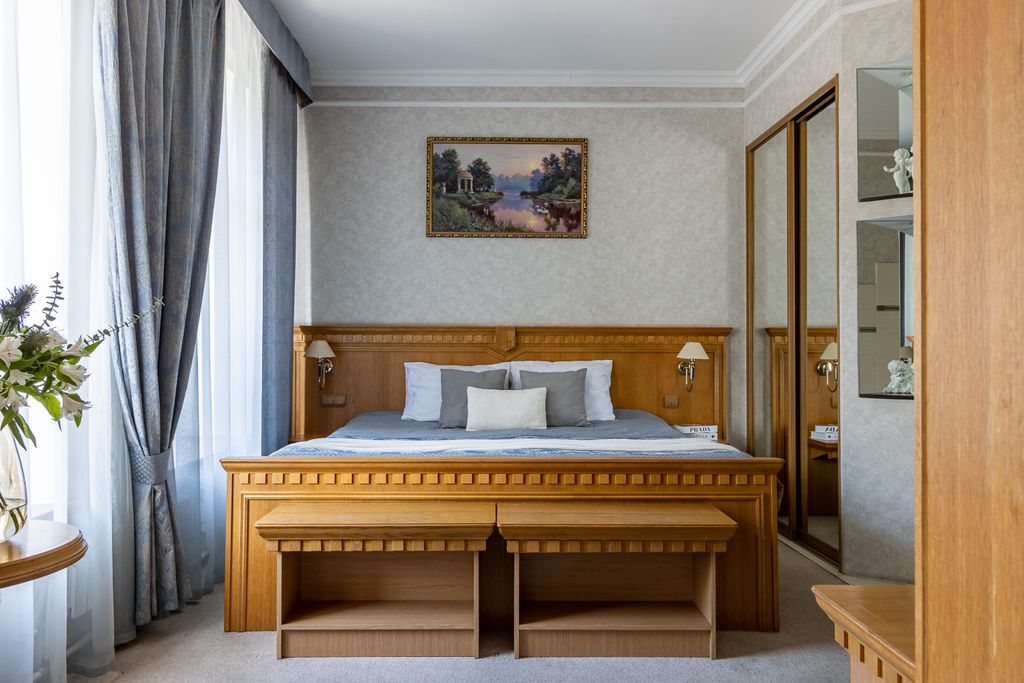 Голден отель — Двухместный номер с 1 кроватью люкс