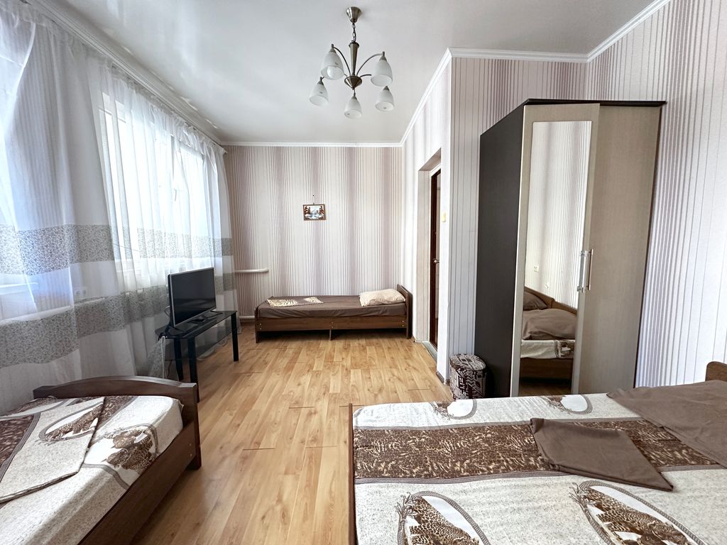 У Эммы — Семейный номер стандарт