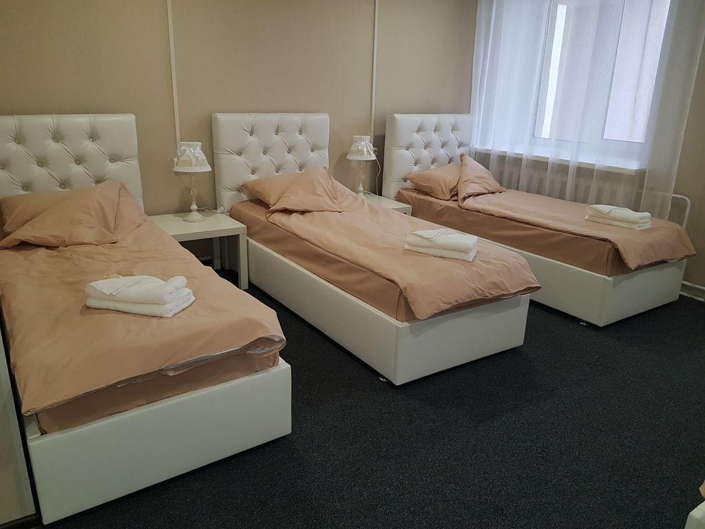 Победа — Четырёхместный номер эконом с удобствами на 2 номера