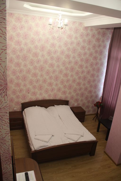 Роз 119 — Семейный номер Номер 2