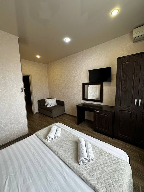 Сати — Трёхместный номер улучшенный