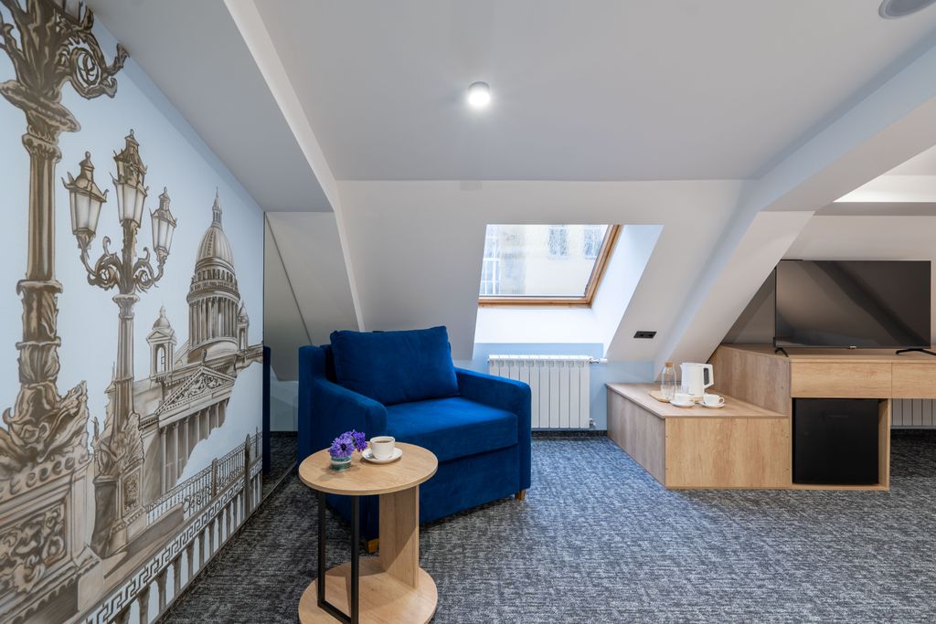 Питер рядом — Семейный номер джуниор сьют у Исаакиевского собора