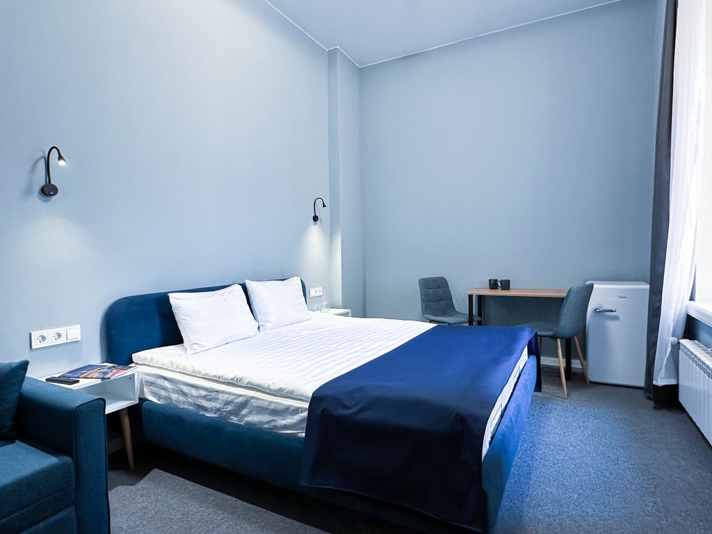 Фольберт — Трёхместный номер Улучшенный номер с видом во двор