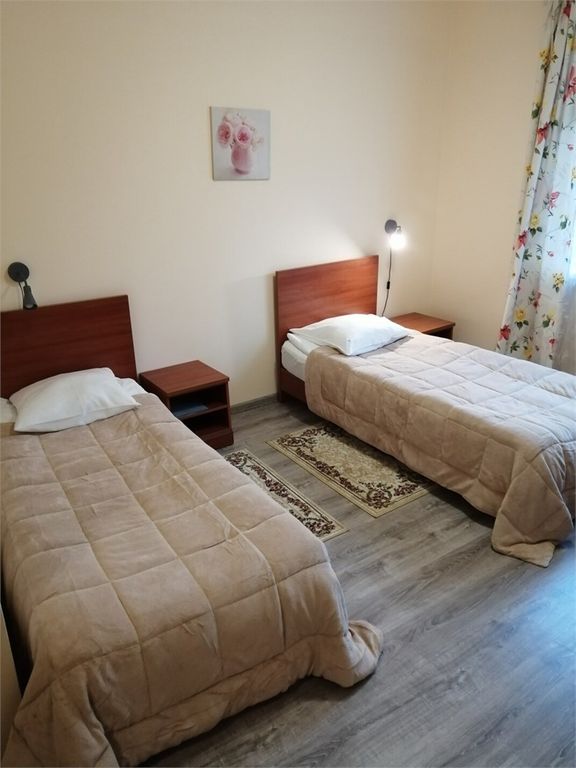 Астра Парк — Двухместный номер с 2 отдельными кроватями Полулюкс