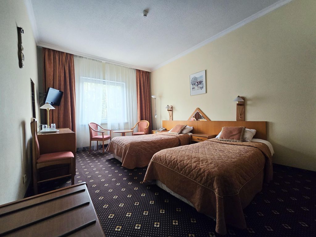 Протон — Двухместный номер с 2 отдельными кроватями стандарт