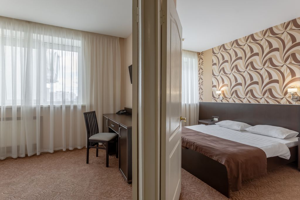 ПИК — Двухместный номер с 1 кроватью комфорт двухкомнатный