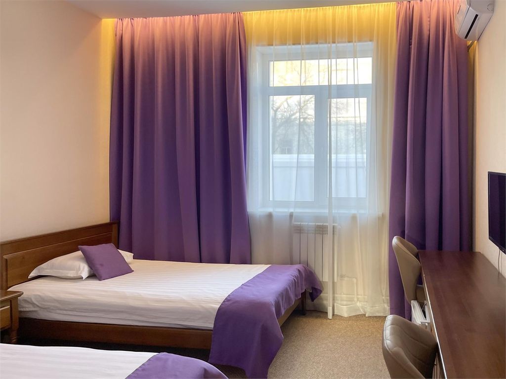 Улан-Удэ — Двухместный номер с 2 отдельными кроватями улучшенный