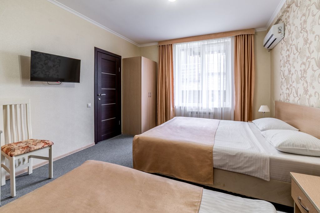 Эльпида Неолит — Трёхместный номер стандарт