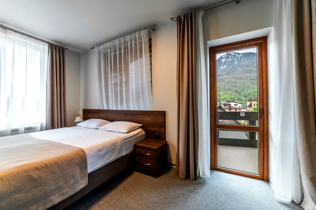 Эльпида Неолит — Двухместный номер с 1 кроватью комфорт с балконом и прямым видом на горы