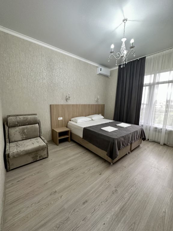 MoreLeto — Трёхместный номер Комфорт с балконом и видом на горы