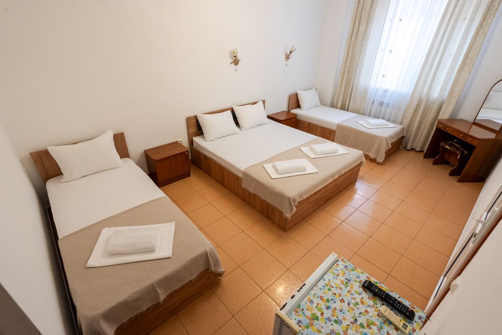 Никос — Четырёхместный номер семейный