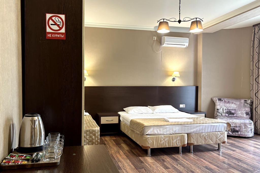 LaManche — Четырёхместный номер Семейный улучшенный номер комфорт