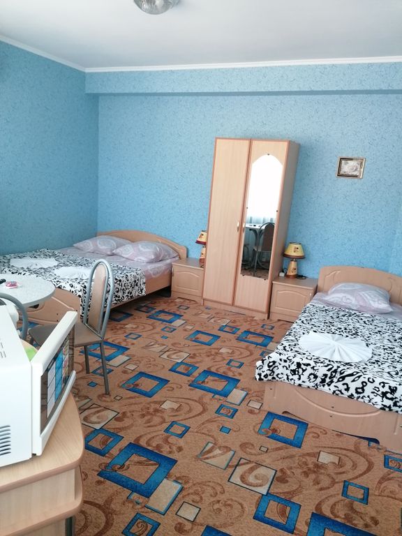 Анастасия — Трёхместный номер стандарт