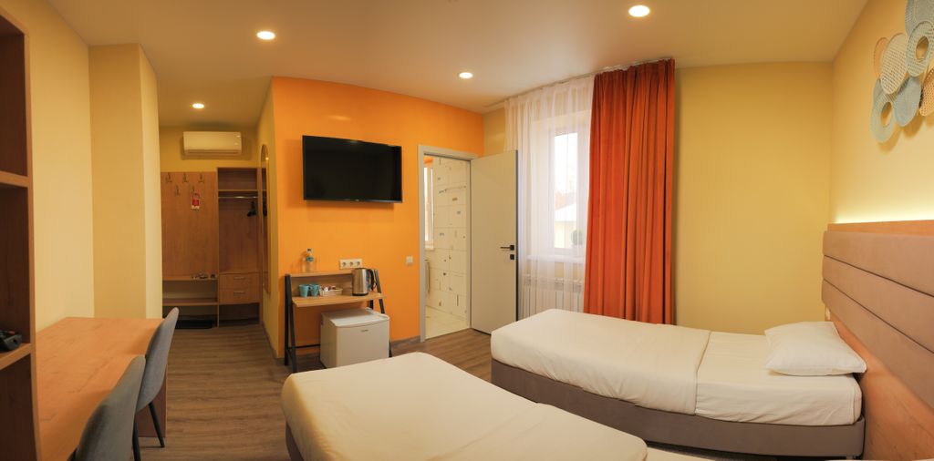 Elhostel — Двухместный номер с 2 отдельными кроватями теплый для двух путешественников