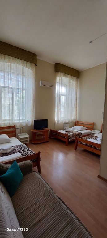 Чехов — Трёхместный номер стандарт 3-х местный раздельные кровати (120 см) ( №203)