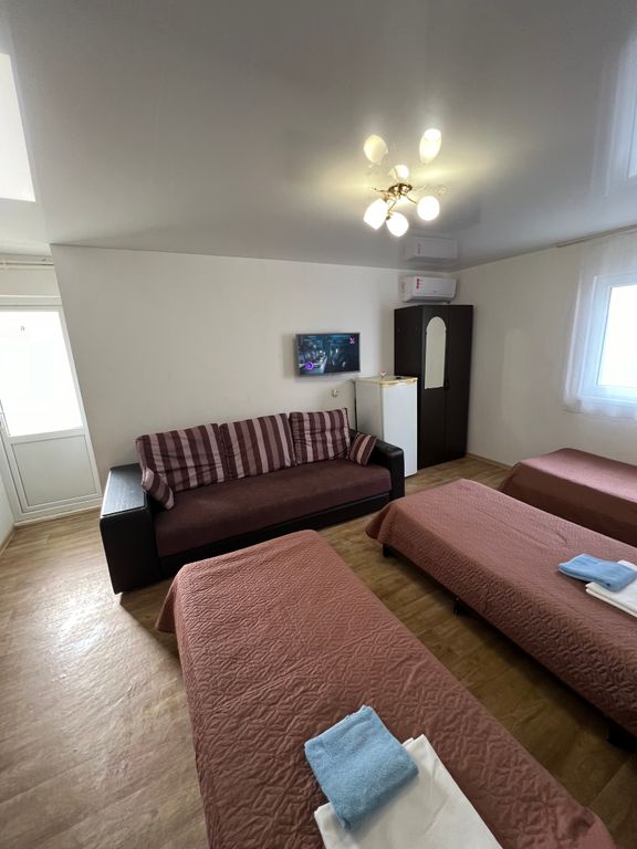 Зеленый остров — Четырёхместный номер улучшенный