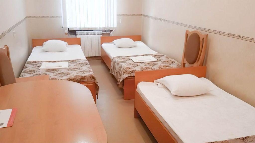 Smart Hotel Киров — Трёхместный номер Эконом (без с/у)