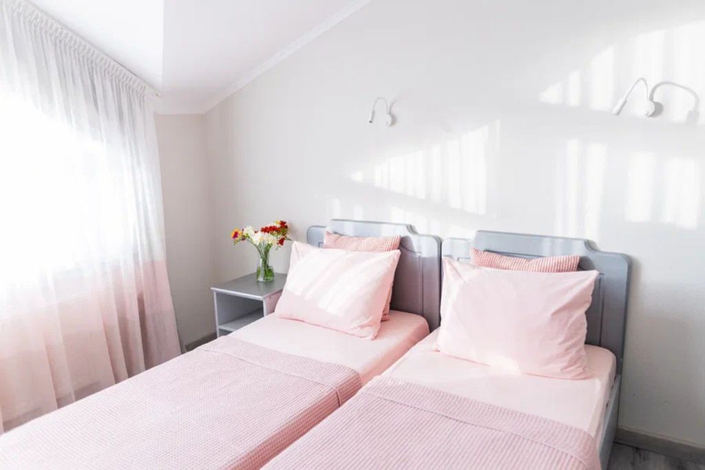 Приобье — Двухместный номер с 2 отдельными кроватями с возможностью доп. места