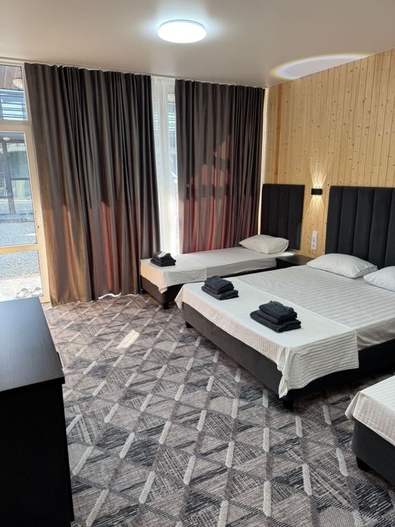 Грис — Четырёхместный номер стандарт