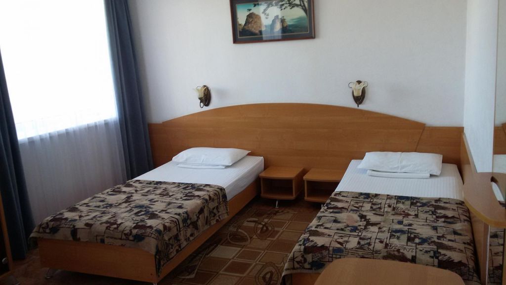 Крымские Зори — Двухместный номер с 2 отдельными кроватями комфорт