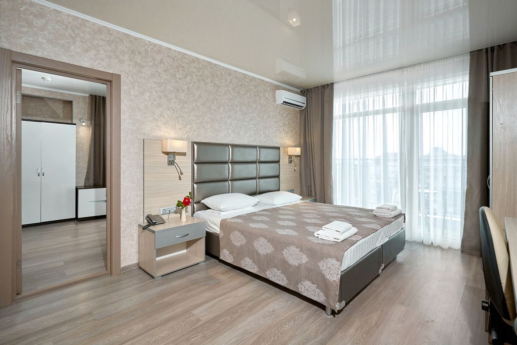 Гала-Пальмира — Апартаменты 2х комнатный люкс с панорамным видом