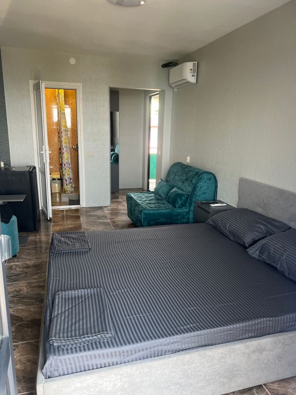 Феникс — Трёхместный номер стандарт с видом на море