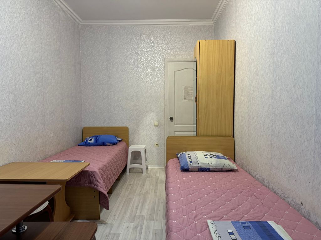 Афродита — Двухместный номер с 2 отдельными кроватями эконом с видом на горы