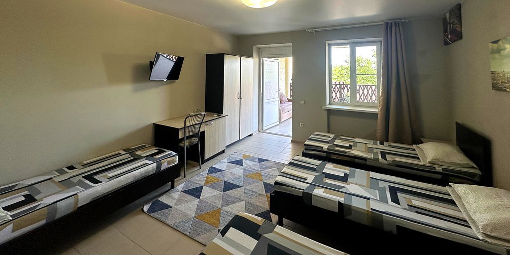 Лето — Четырёхместный номер четырехместный с террасой 1 эт