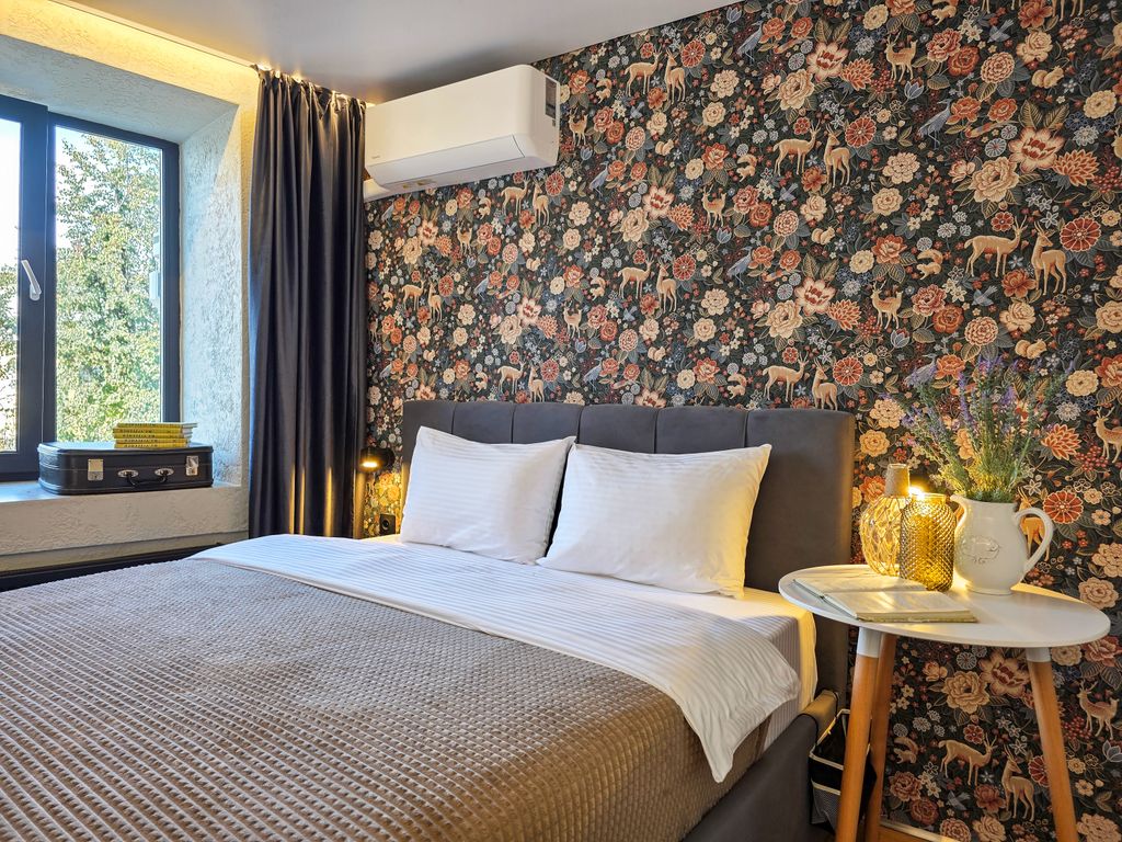 Дом с гаргульями — Семейный номер Apt 303