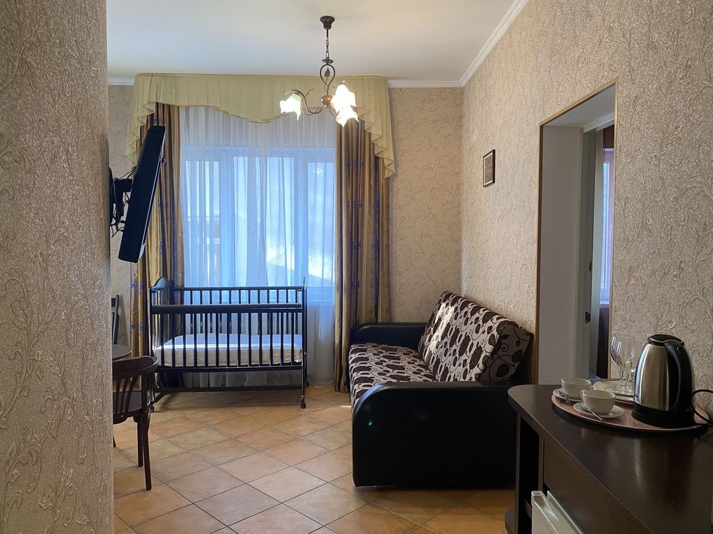 Plusch — Семейный номер Семейный Двухкомнатный номер с балконом