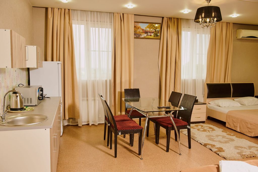 Royal Hotel — Апартаменты семейный