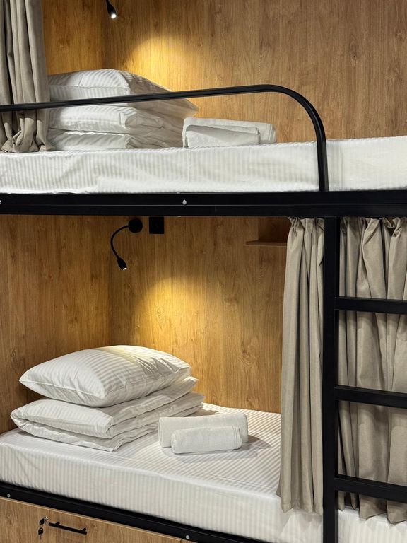 Прокофьев — Многоместный женский номер эконом (душ/туалет общий)