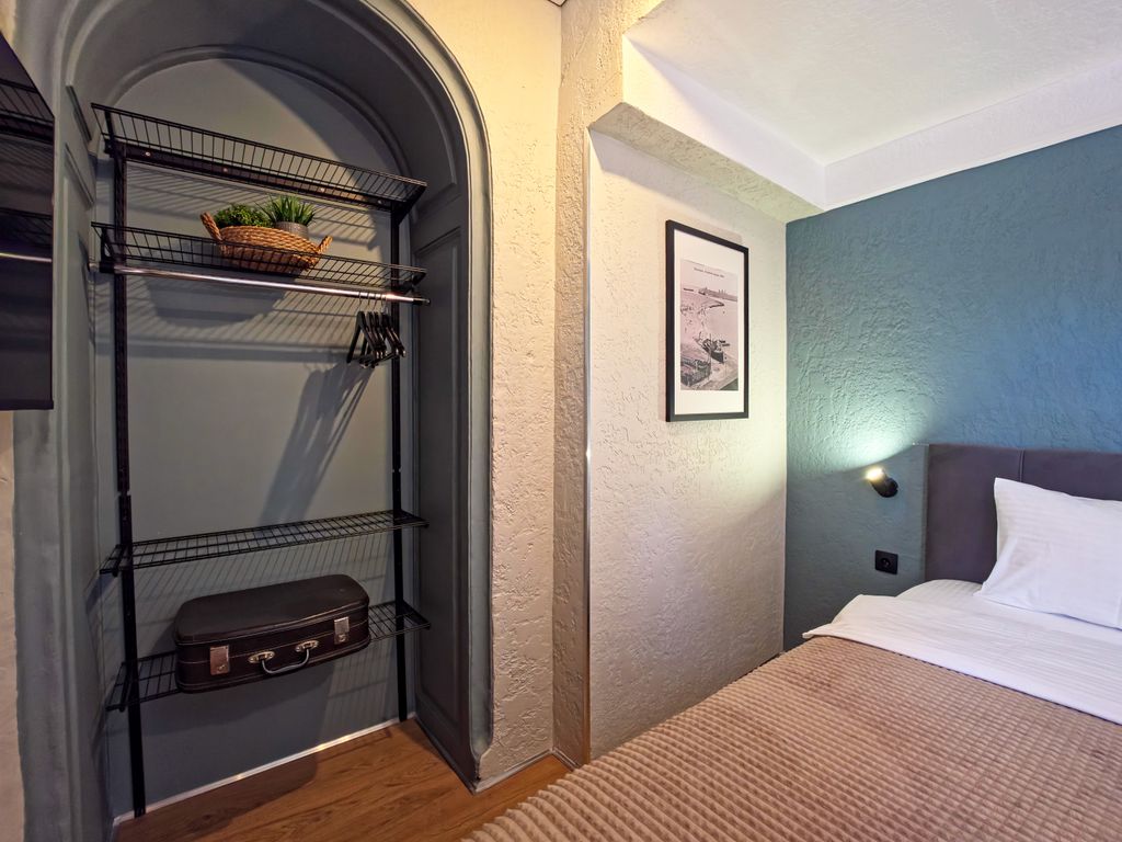 Дом с гаргульями — Апартаменты Apt 208