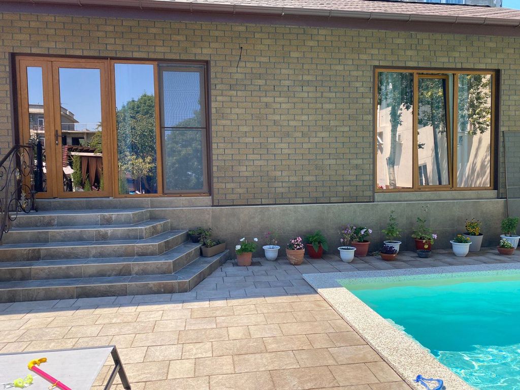 Никос — Семейный номер Домик с выходом на бассейн