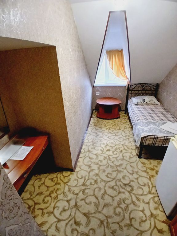 МИЛАНА — Одноместный номер Мансарда