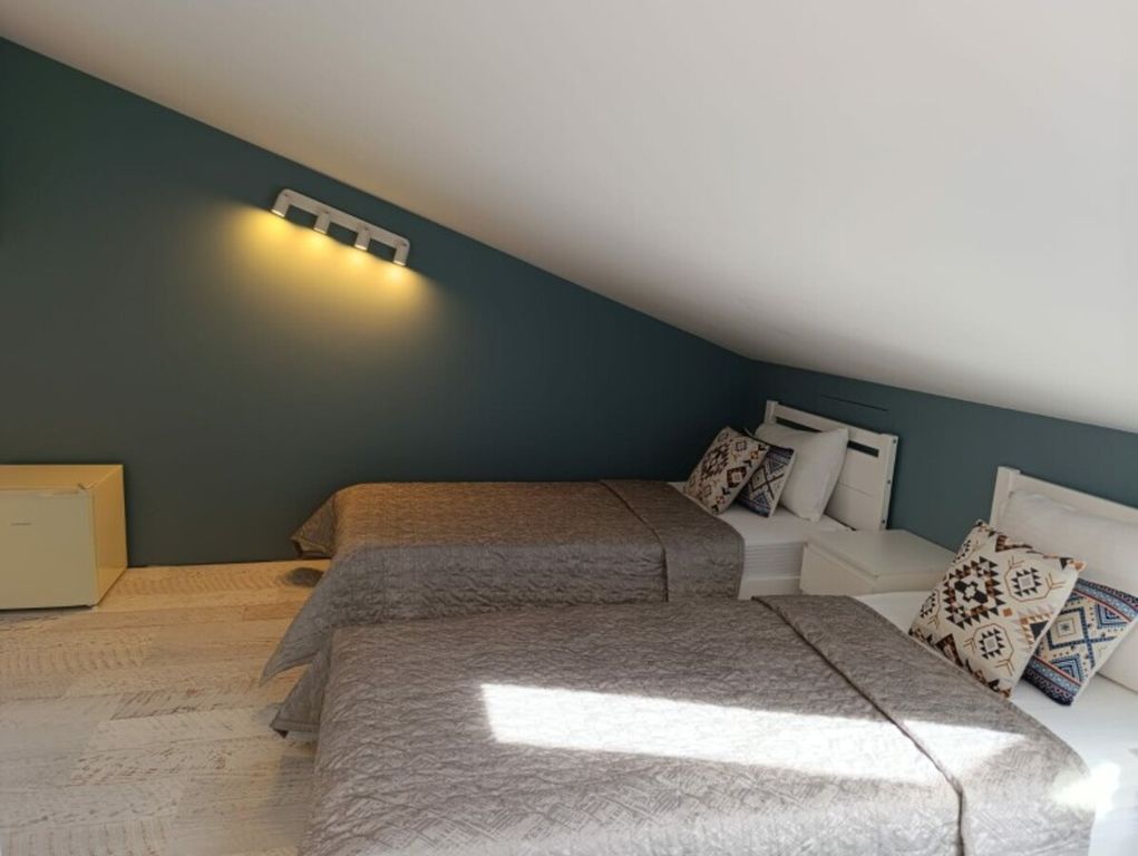 Centeral — Двухместный номер с 2 отдельными кроватями TWIN +