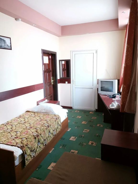 Астория — Двухместный номер с 2 отдельными кроватями стандарт