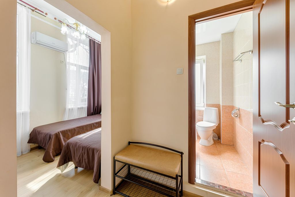 Милана №2 — Двухместный номер с 2 отдельными кроватями стандарт на втором этаже