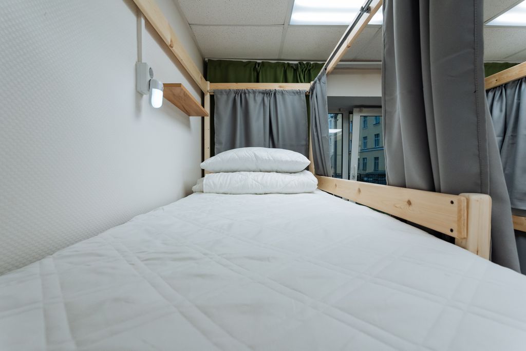 Лайк — Многоместный женский номер 4-местный общий номер (верхние места)