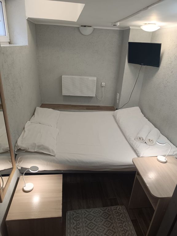 Арт Галактика — Двухместный номер с 1 кроватью небольшой с телевизором