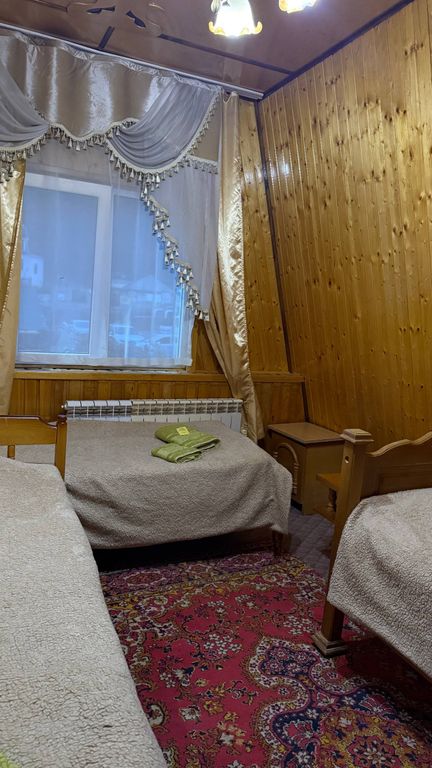 Золотой мустанг — Трёхместный номер эконом