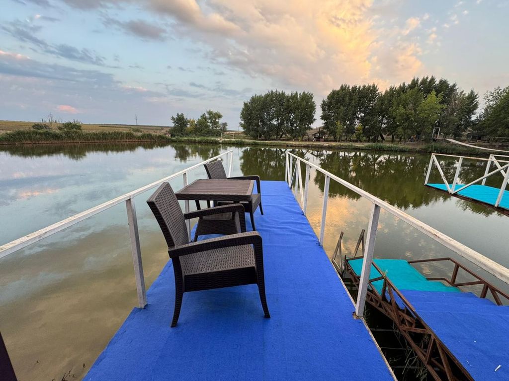 Любимая Усадьба — Семейный номер Домик с пирсом